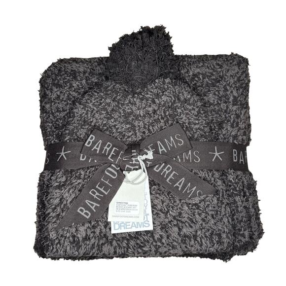 NWT Barefoot Dreams CozyChic Pom Pom Beanie & Scarf Set in Espresso/Cocoa - Picture 1 of 2